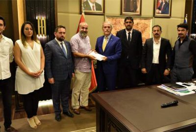 Demokrasi Meydanı için 9 bin imza