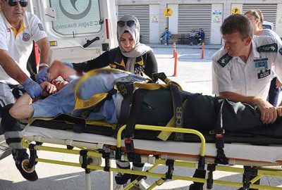 Otomobil, bisikletli yaşlı adama çarptı