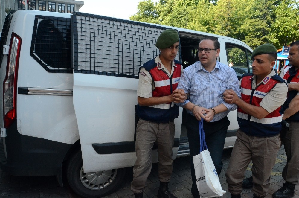 FETÖ’den tutuklanan eski emniyet müdürü hakim karşısında