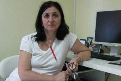 Srebrenitsa'nın düştüğü gün nöbette olan doktor Dautbasic, Sırp askerlerinin geldiği