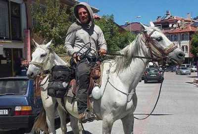 Kudüs'e gidip hac görevini yerine getirmek için 8 ay önce