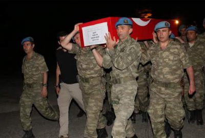 Bursalı şehit uzman çavuş için Hakkari’de tören