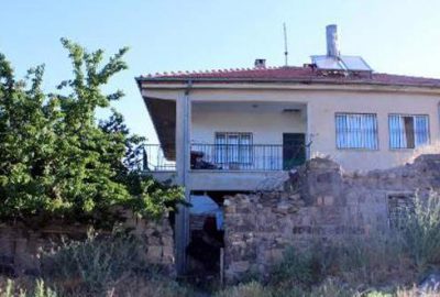 Çocuklarını bakkala gönderip dehşet saçtı