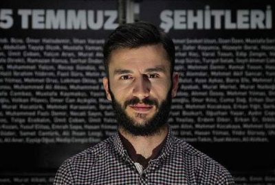 FETÖ'nün darbe girişimi sırasında, Genelkurmay Başkanlığı önünde darbeci askerlerin helikopterden