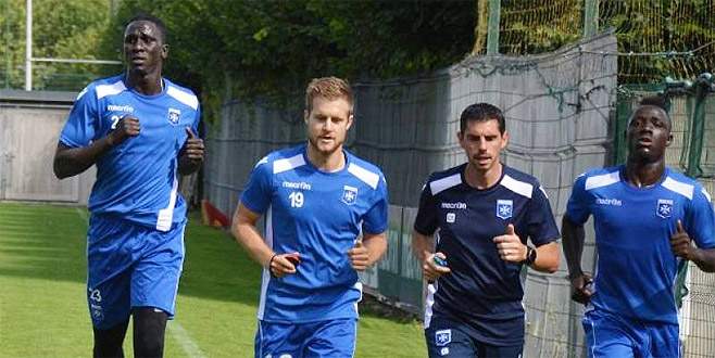 Sane Auxerre’e gitti