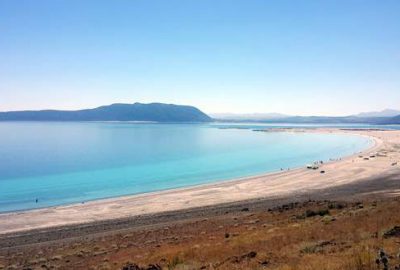 Turistlerin yeni gözdesi Salda Gölü, beyaz ve yumuşak kumu, masmavi