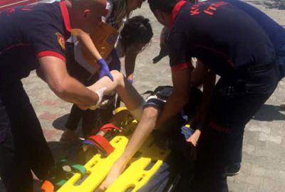 Bacağına saplanan fren koluyla hastaneye kaldırıldı