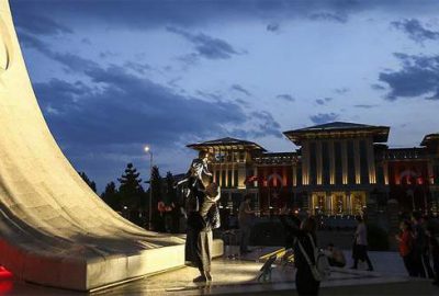 Vatandaşlar yurt genelinde ‘demokrasi nöbeti’nde