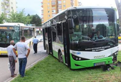 Bursa’da otobüsler çarpıştı: 4 yaralı