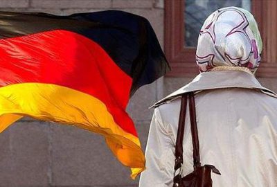 Almanya’da mahkemede başörtüsü yasaklama girişimine tepki