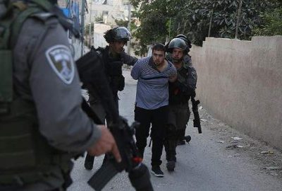 İsrail askerleri 12 Filistinliyi gözaltına aldı