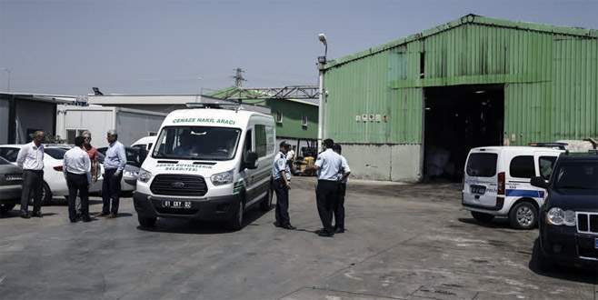 İşçileri taşıyan vinç sepetinin halatı koptu: 3 ölü, 3 yaralı