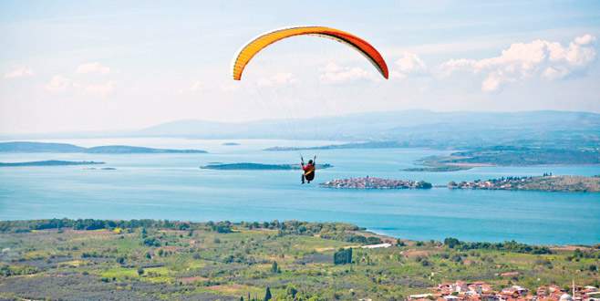 Nilüfer Belediyesi’nden yamaç paraşütü meraklılarına kurs