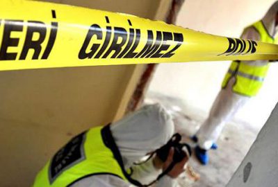 Kocasını balyozla öldürdü