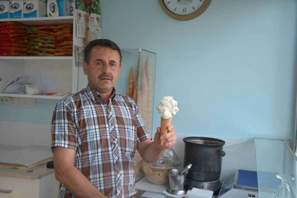 El emeği ile yapılan dondurma daha sağlıklı