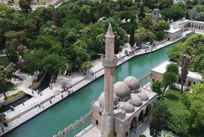Şanlıurfa Büyükşehir Belediyesi, tarihi Balıklıgöl Yerleşkesi içerisindeki altyapı, drenaj ve