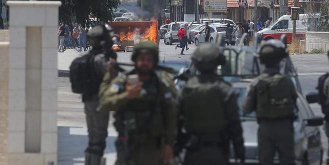 Batı Şeria’daki gösterilere İsrail askerleri müdahale etti