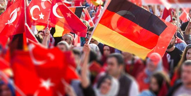 Almanya’daki Türkler Alman hükümetine tepkili