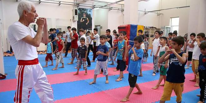 Diyarbakırlı 10 bin çocuk sporla buluştu