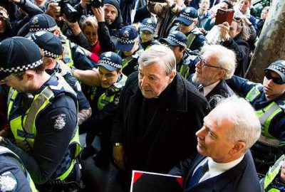 Avustralya Kardinali George Pell, mahkemede suçlamaları reddetti
