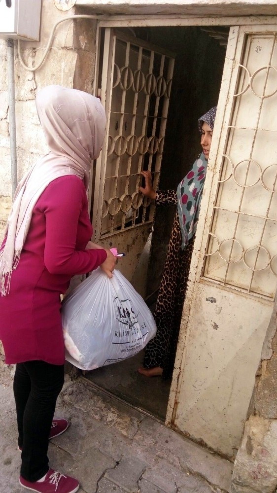 Kilis Belediyesi ekipleri taramalarına devam ediyor Kilis Belediyesi ekipleri taramalarına devam ediyor