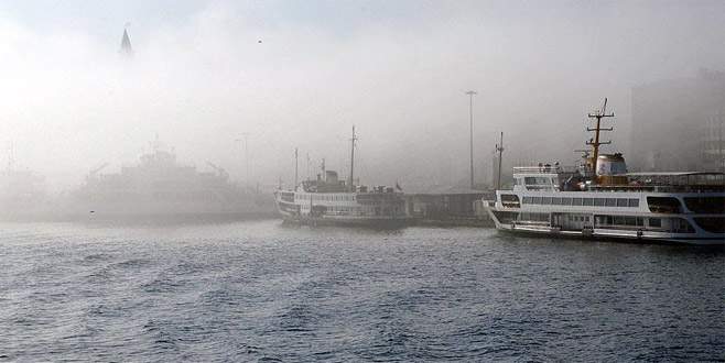 İstanbul’da yoğun sis ulaşımı olumsuz etkiledi