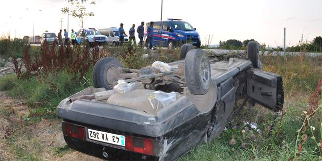 Dolandırdığı 200 bin liralık altınlarla yürürken otomobil çarptı