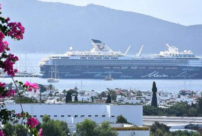 Bu sezon rotasını altıncı kez Bodrum'a çeviren "Mein Schiff 2"