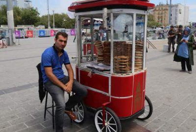 Fırtınaya direnen simitçi o anları anlattı