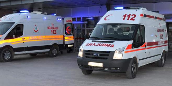 Sivas’ta askeri araç devrildi: 4 yaralı Sivas’ta askeri araç devrildi: 4 yaralı