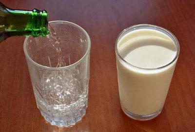 Prof. Dr. Çopur, "Sütte bulunan ve 'süt şekeri' denilen laktozun