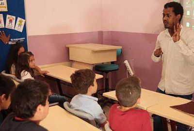 Kocaeli Üniversitesi'nde eğitim gören 30 yabancı öğrenci, Kocaeli Büyükşehir Belediyesince