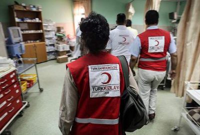 Türk Kızılayının Yemen’e tıbbi yardımları Aden’e ulaştı