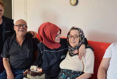 Kocaeli'nin Kartepe ilçesinde belediye tarafından evlat özlemi çeken yaşlıların temel