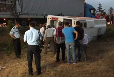 Samsun’da halk otobüsü ile TIR çarpıştı: 28 yaralı