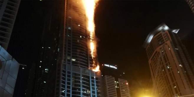 Dubai’de 79 katlı gökdelende yangın çıktı