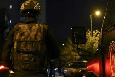 Evde imal etmeye çalıştıkları bomba patlayınca…