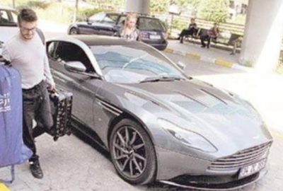 ‘Arabamın camını patlatıyorlar’