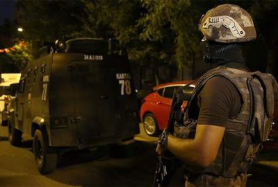 Uyuşturucu tacirlerine şafak baskını