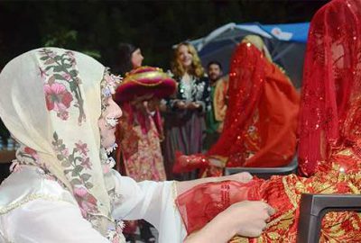 Türkiye'de misafir edilen ve Kütahya'nın tarihi ve kültürel mekanlarını gezmek