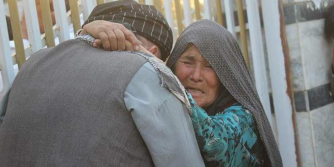 Afganistan’da 235 sivil Taliban’ın elinden kurtuldu