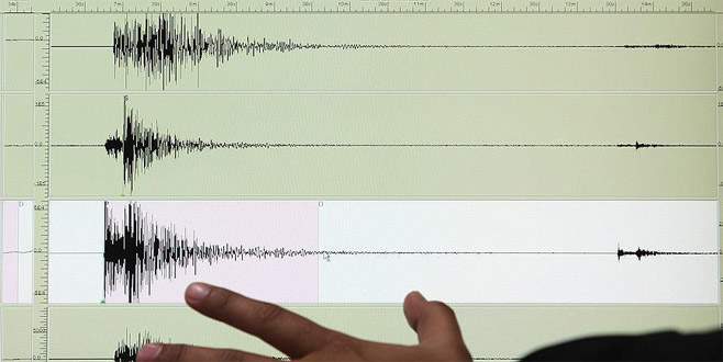 Manisa’da 4 büyüklüğünde deprem