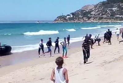 Sığınmacılar tatilcileri korkuttu