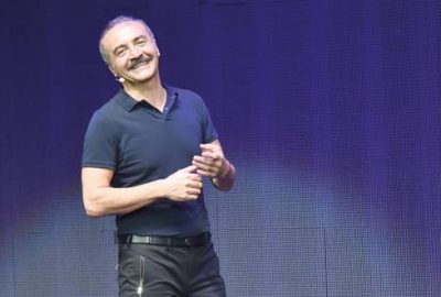 Ünlüleri Münaşaka’ladı