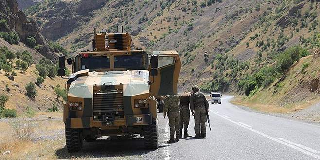 Hakkari’de 4 PKK’lı terörist etkisiz hale getirildi