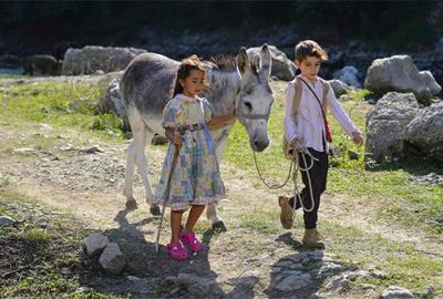 Başarılı yönetmen Onur Tan, aile ilişkilerine dair sıcacık bir hikâyeyi