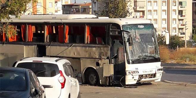 Cezaevi servis aracının geçişi sırasında patlama