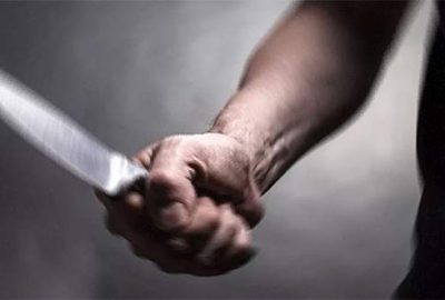 Halk otobüsünde bıçaklı kavgaya tutuştular