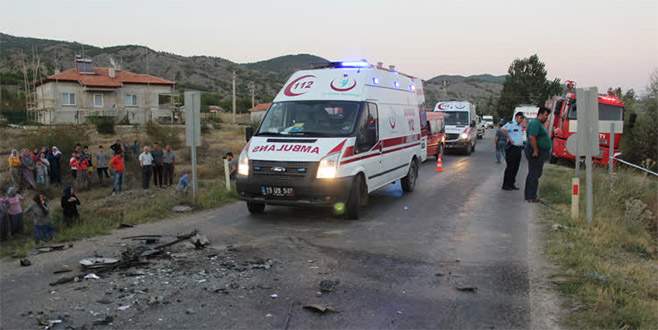 Korkunç kaza: 3 ölü, 4 yaralı