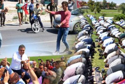 Beldeleri ilçe olunca önce oynadılar sonra namaz kıldılar
